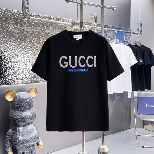 Camiseta Clásica con Estampado de Letras
