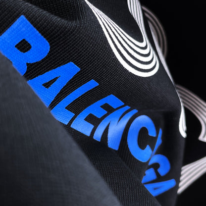 Camiseta Clásica con Estampado de Letras