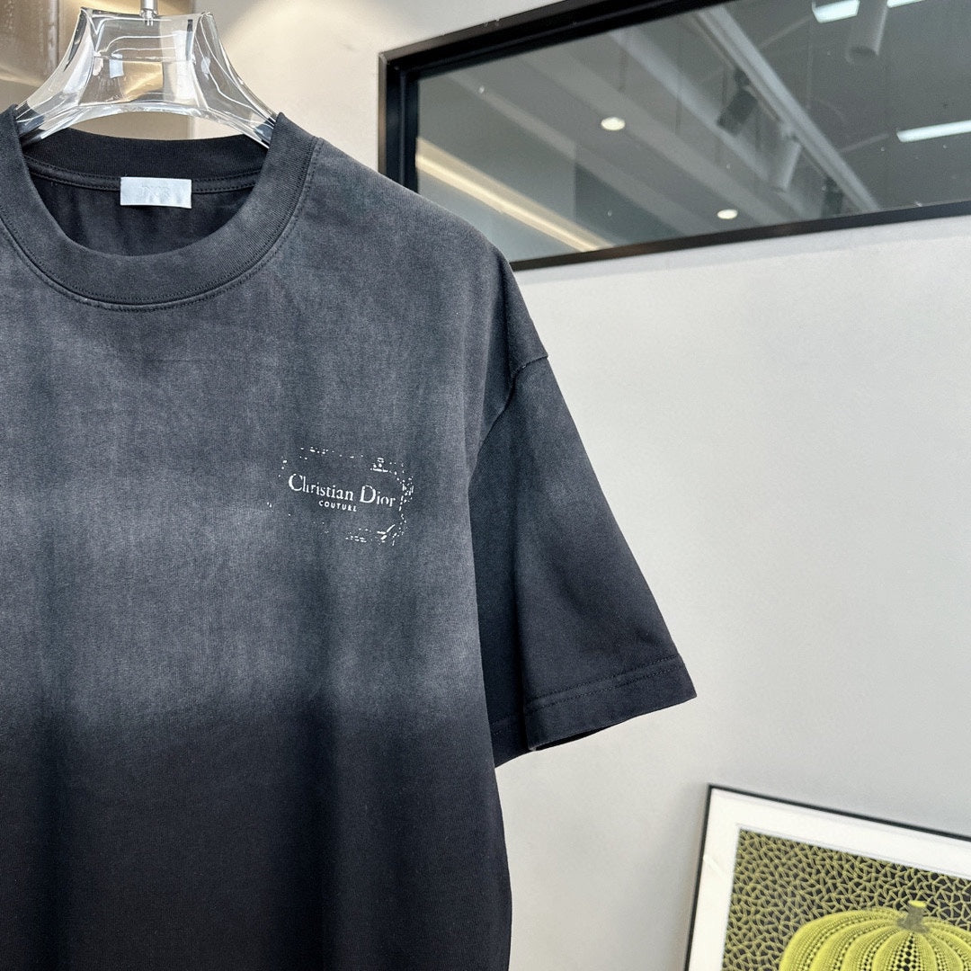 Camiseta con diseño envejecido