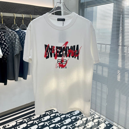 Camiseta con estampado de pegamento
