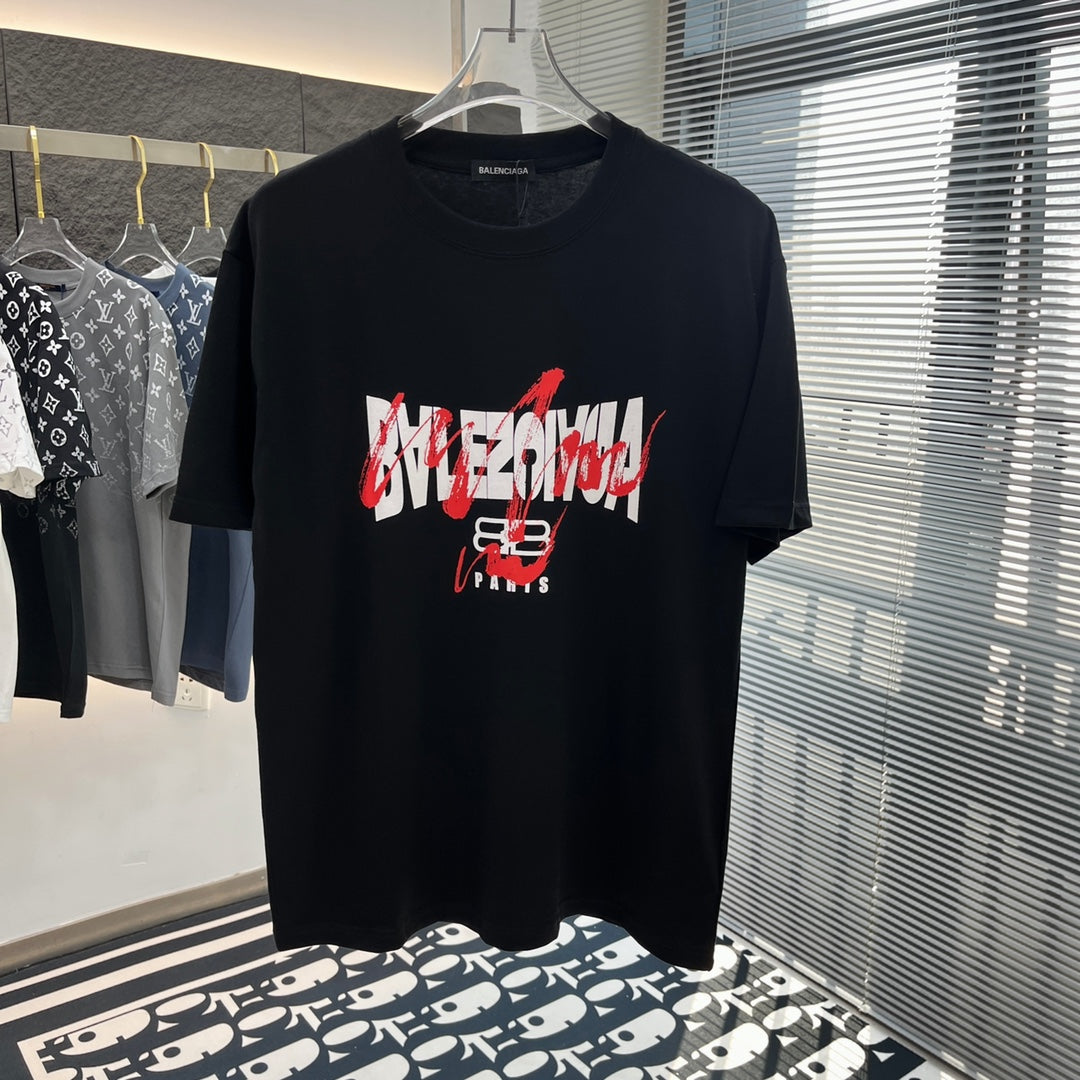 Camiseta con estampado de pegamento
