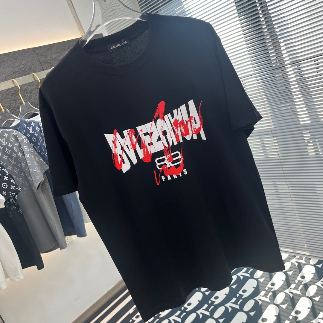 Camiseta con estampado de pegamento